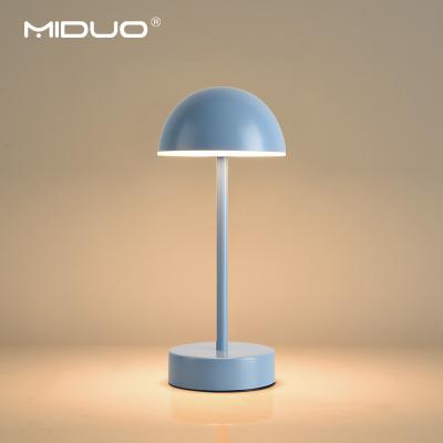 China Restaurant Modern Wireless Indoor Bedroom Dimmer USB Rechargeable 2022 Led Table Lamps for sale