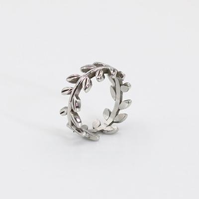 China CLASSIC Stainless Steel Rings For Women Simple Design Leaf Wrap Rings for sale