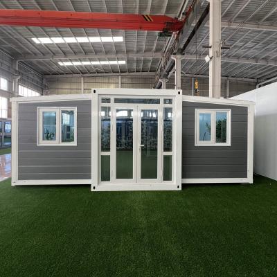 China Modern New Design 40ft Luxury Prefabricated Villa Expandable Container House with Portable Mobile Home featuring Bathroom Kitchen for sale