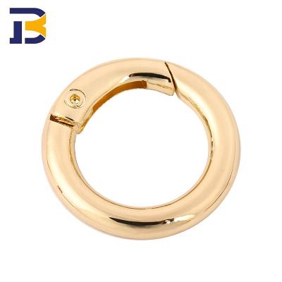 China High Quality Environmentally Friendly Zinc Alloy Main Chain Snap Spring Clip Snaps Round Circle Carabiner O Door Ring for sale