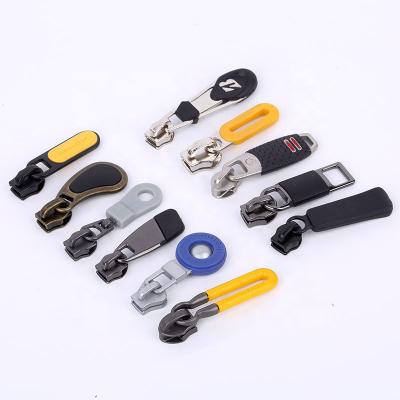 China Custom High Quality Nylon Zipper Puller #5 Nickel Free Zipper Slider With Lock For Handbag Garment for sale