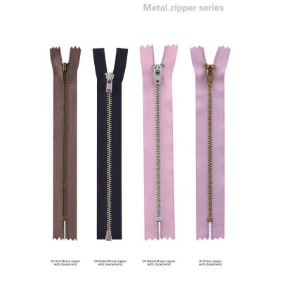 China Factory 3# 5# 8# 10# High Quality Gold Metal Auto Lock Zipper For Garment Bags for sale