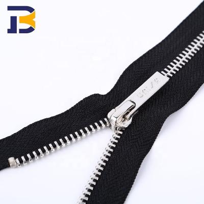 China High Quality Custom Metallic Semi-lock Eco-friendly Zipper Bag Auto Lock Close End 5 Metal Zipper By The Yard for sale