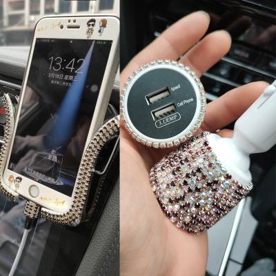 China Mobile Rhinestone Crystal Car Phone Holder For Auto Holder For Phone With USB Funicular Charger Interior Accessories for sale