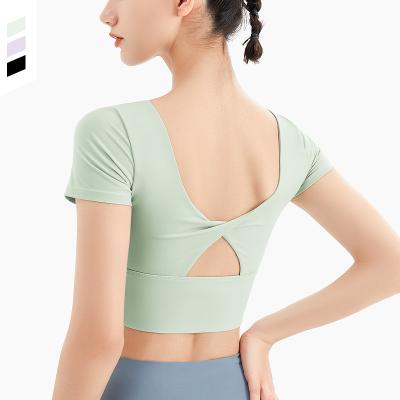 China 2022 New Anti-Wrinkle Knot Design Women Sport Crop T-shirts Fitness Short Sleeve Yoga T-shirts With Bra for sale