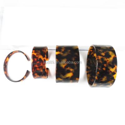 China High Quality Acrylic Acetate Brown Slaps Cellulose Tortoise Bracelets Tokyo Bangles Jewelry for sale