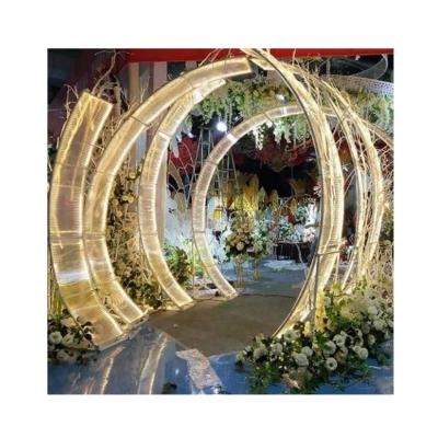 China Elegant Hot Selling Romantic Wedding Door Art Sunshine Board Combination Arched Iron Props For Wedding Decoration for sale