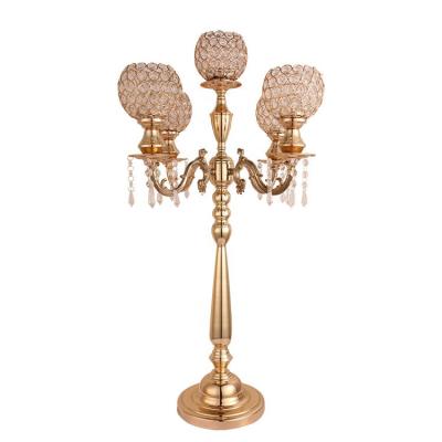 China ECO-frendly Hot Sale 5am Gold Silver Metal Table Centerpiece Crystal Candelabra With Crystal Beads For Wedding Party Events Decoration for sale