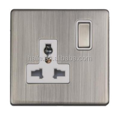 China Bedroom ; Office Building Metal Chain UK Standard 13A 1 Strip Switched Socket Multi-fuction for sale