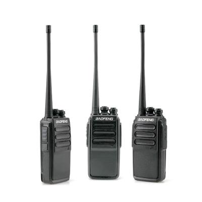 China Flashlight function 16 channels baofeng walkie talkie C3 model for hotel worker use portable talkie walkie radio for sale