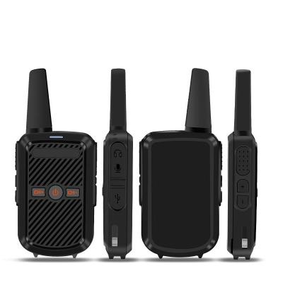 China Hot Selling Outdoor Walkie Talkie 2 Way Handy Walkie Talkie Walkie Talkie Kids Talk Radio Toy With USB Charger for sale