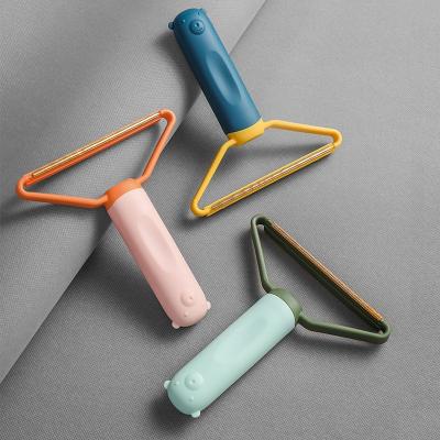 China Handy Portable Eco-friendly Sofa Pet Hair Remover Brush Fiber Hair Remover Roller for sale