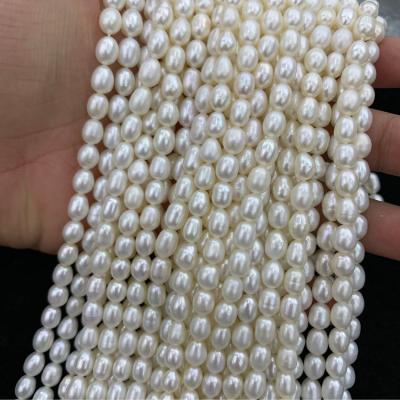 China Jewelry Making Retro Freshwater Slightly Flawed Strong Light Pearl Diy Pendant Freshwater Pearl Wholesale for sale