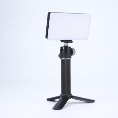 China Sufficiency of Mini Hot Selling Video Conference Lighting Live Streaming Laptop Tablet Filling Lighting with Tripod for sale