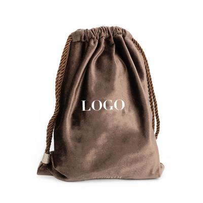 China Quality Assurance Recyclable Drawstring Make Up Bag Hotel Beauty Luxury Velvet Bag for sale