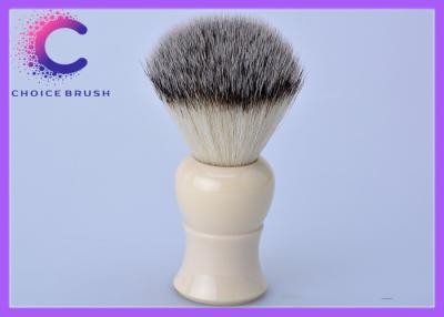 China Brocha de afeitar del pelo sintético suave natural con el falso material de marfil del acrílico de la manija de la resina de la manija en venta