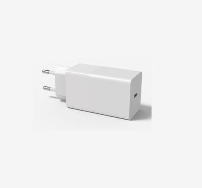 China 2020 New 65W High Speed ​​WhiteType-C 1 GaN Left Wall Charger For Laptop for sale