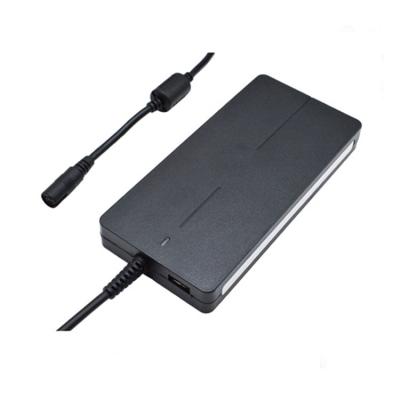 China 2021 High Quality Universal LAPTOP Laptop AC Adapter 120w Charger With USB Port For Laptop for sale