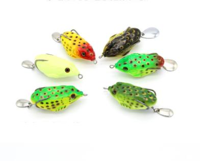 China Popular 4/5/5.5cm Soft Frog Lure with Top Double Hook Water Simulation Frog Crank Wobbler for Fly Fishing Tube Soft Bait Frog Soft Lure 5 for sale