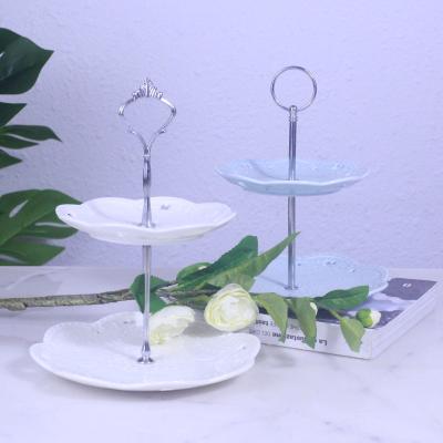 China Viable Porcelain 2 Tiers Cupcake Platinum Stand With Metal Stand For Wedding Party Wholesaler for sale