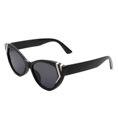 China New Product Bulk Fashion Retro Sun Glasses Women's Hot Selling Custom Sunglasses For Men for sale