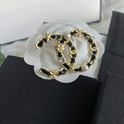 China Designer Brooch High Quality Zircon C Jewelry Brass Brooch For Women's Two Letter C Brooch for sale