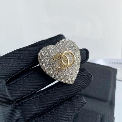 China Designer Brooch Wholesale Fashion Rhinestone Letter Diamond Cc Designer Brooch And Pins Brooch Set for sale