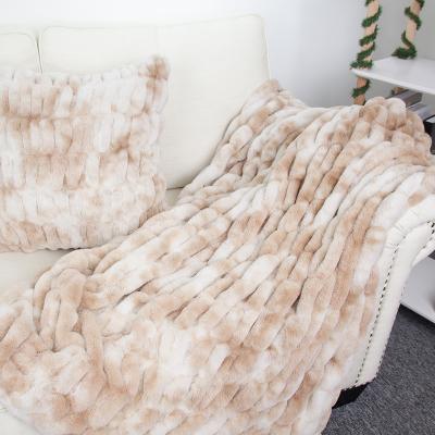 China Large Stock Non-Toxic Fat Lot Luxury Designer Knit Weighted Fur Throw Blanket For Home Decoration fextival for sale