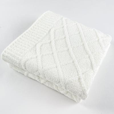 China Wholesale Non-Toxic Design Luxury Handmade Crochet Pattern New Plain Twisted Cable Baby Soft Knitted Blankets for sale