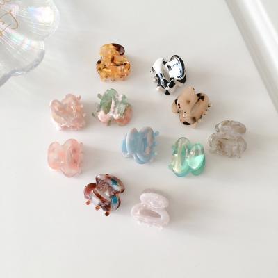 China Hot Selling Fashion DOWELL Cool Small Hair Accessories For Kids Mini Acetate Hair Claw Clips for sale