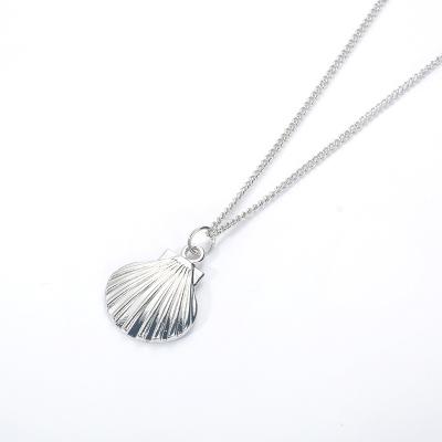 China Simplicity Marine Series Jewelry Shell Border Shiny Scallop Shell Short Clavicle Chain Pendant Female for sale