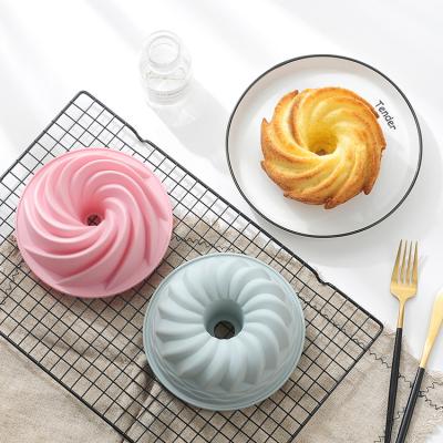 China Viable Chiffon Cake Mold 6 Inch Household Steamable Non-Stick Round Silicone Tool Savalin Baking Mold for sale