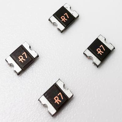 China Patch Customization Smd1210R075Sf 0.75A Chinese Adjustable PPTC Electrical Fuses for sale