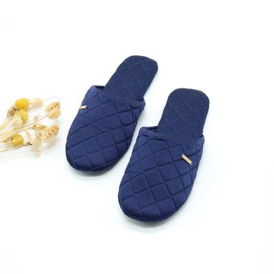 China Fashion trend factory direct sale anti slippery silk satin slippers indoor and soft outdoor sleeper for sale