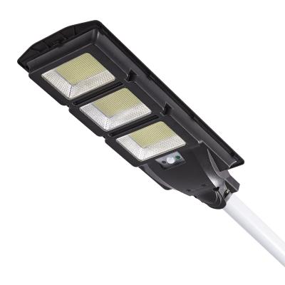 China ROAD All In One Solar Street Light Outdoor Road Led Solar Street Light 30W 60W 90W for sale