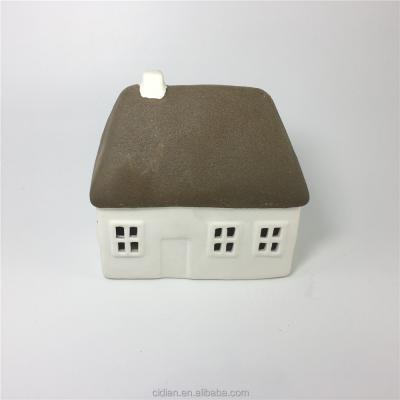 China Home Lighting Decoration Village Ceramic House With Led Light For Christmas Decoration for sale