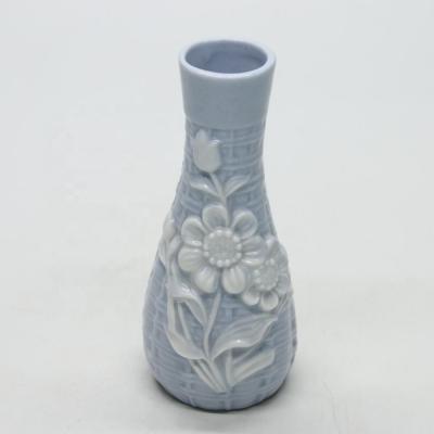 China Novelty Home Decoration Embossed Ceramic Flower Vases for sale