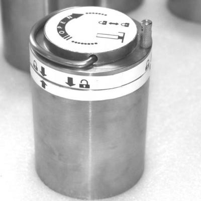 China Medical Tungsten Alloy Radiation Containers Tungsten Shielding Container For Radioactive Sources for sale