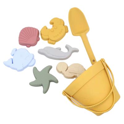 China Free Custom Portable Kids Beach Fun Bpa Silicone Beach Sand Bucket Toys Beach Sand Bucket Toys Set for sale