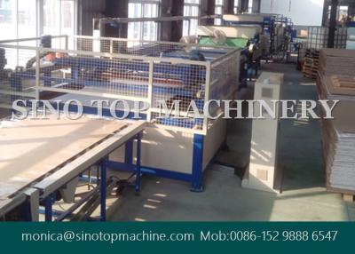 China 1800mm width automatic brown honeycomb board laminating machine in China for sale