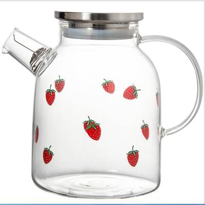 China High Quality Viable Strawberry Image Crystal Glass Pitcher Water Jug With Lid for sale