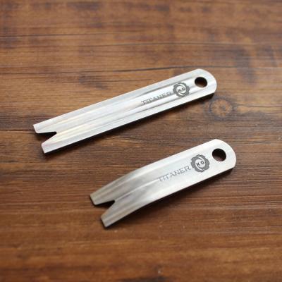 China New EDC Tool Prybar Lightweight Titanium Precise CNC Production Pocket Tool Everydaycarry EDC Key Chain Gear for sale