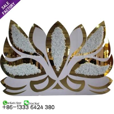 China Wedding Supply Decoration Furniture Gold Flower Frame Backdrops Wedding For Events for sale