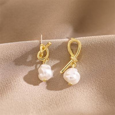 China Factory Wholesale High Quality Gold Color Handmade 925 Sliver Geometric Knot Pearl Earring Set For Women Jewelry for sale