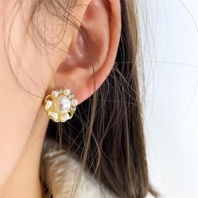 China High Quality New Small Baroque Silver 925 Sterling Flower Drop Hoop Jewelry 18k Gold Plated Women Bead Earrings for sale