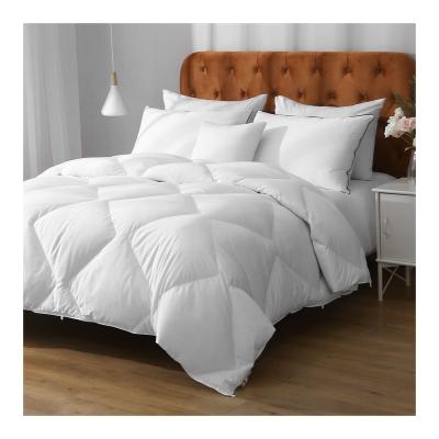 China High Quality 100% Cotton 10% White Goose Down 90% Goose Feather Pieces Filling Goose Down Feather Comforter Quilt Comforter For Hotel for sale