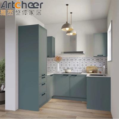 China Blue Color Finish U Shape Kitchen Cabinet with End Solid Wood Design and Toe Kick Accessories for sale