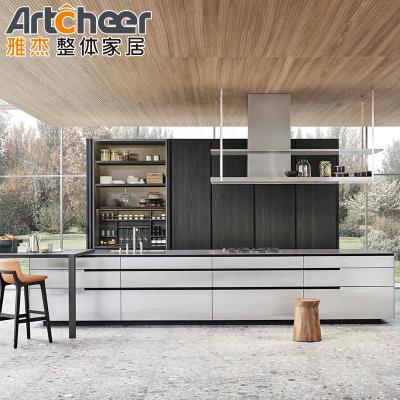 China Modern Kitchen Cabinet Set Small Size and Whole Unit Design with Center Island Table en venta