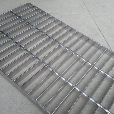 China Industrial Barbecue Grill Grates Mesh / Stainless Steel Wire Hood Grating Stainless Steel for sale