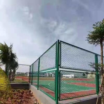 China Easily Assembled 8 Foot Chain Link Fence Wall Diamond Mesh Cyclone Barrier Chain Link for sale